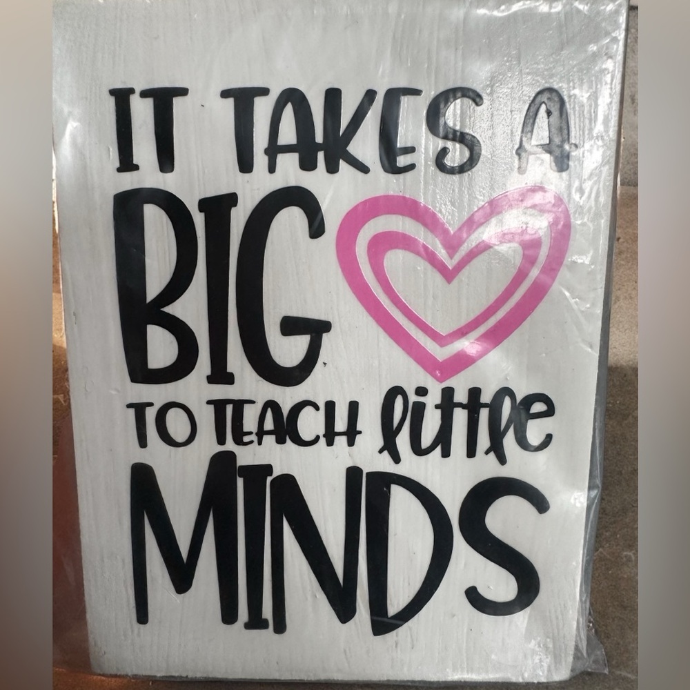 Teach little Minds Plaque Brand New